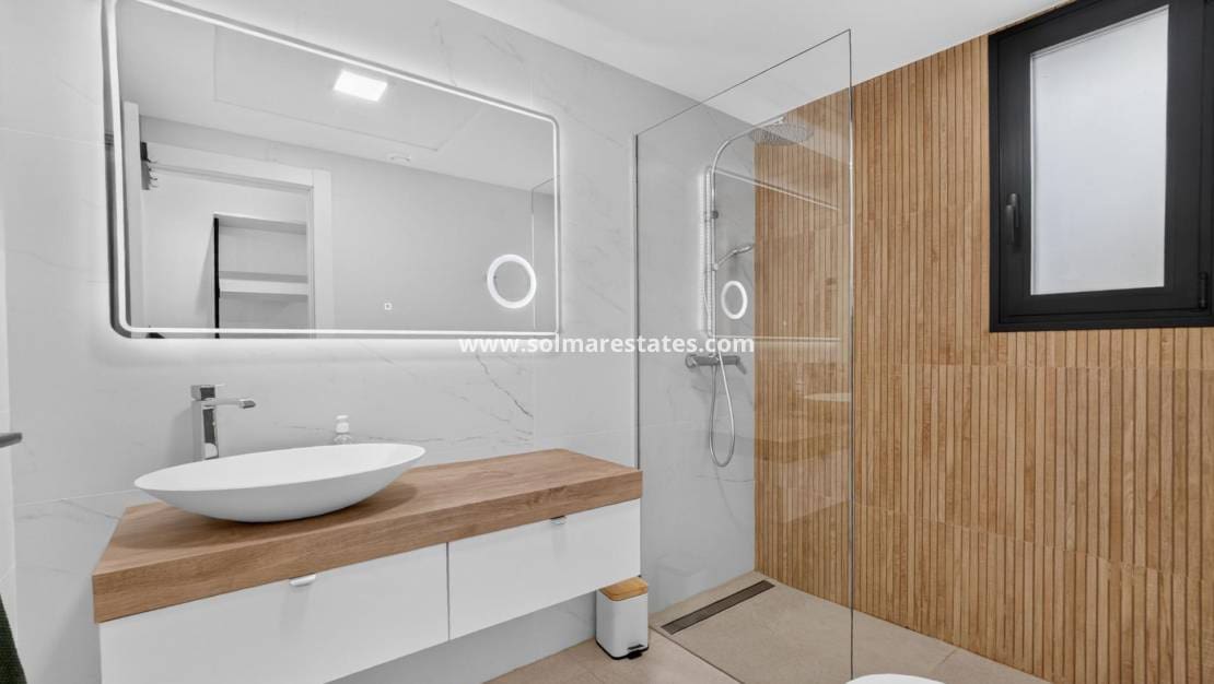 3 sovrum Villa till salu i El Raso med pool - 445 000 € (Ref: 10080202)
