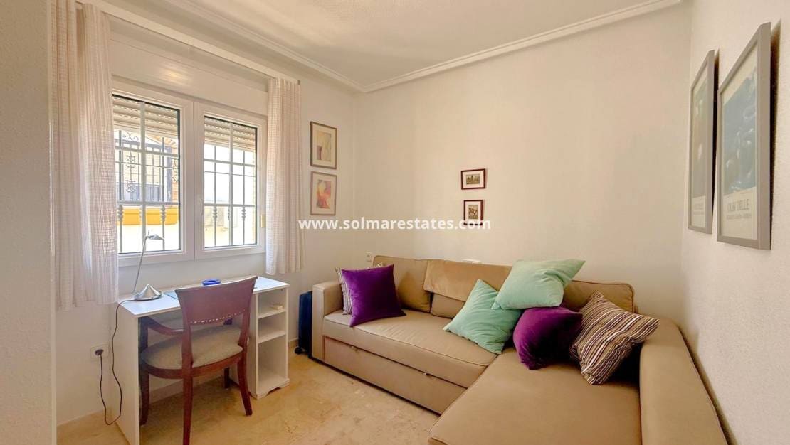 2 sypialnia Apartament na sprzedaż w Villamartin z basenem - 225 000 € (Ref: 10081798)
