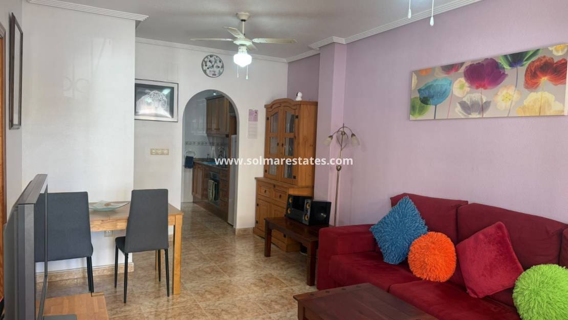 2 slaapkamer Appartement te koop in Orihuela Costa met zwembad - € 179.950 (Ref: 10085020)