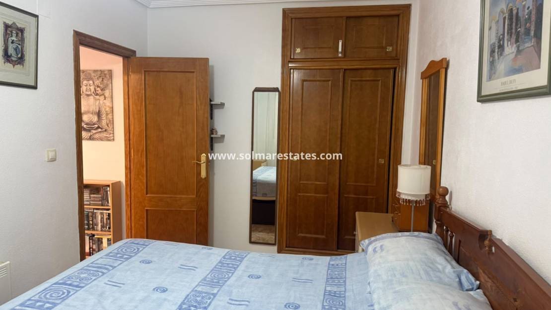 2 slaapkamer Appartement te koop in Orihuela Costa met zwembad - € 179.950 (Ref: 10085020)