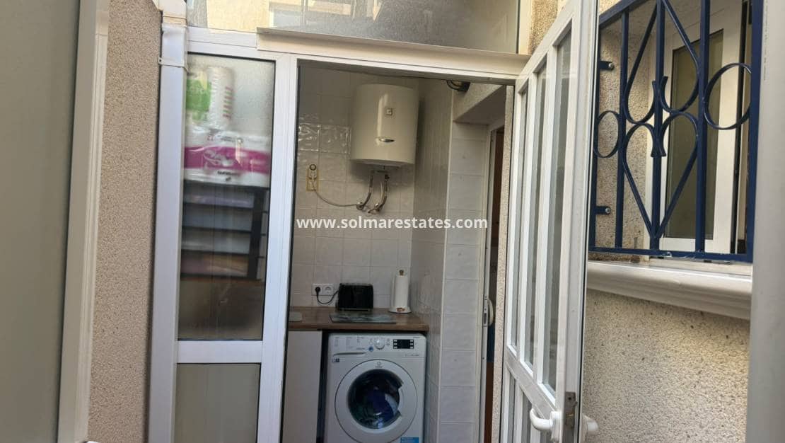 2 slaapkamer Appartement te koop in Orihuela Costa met zwembad - € 179.950 (Ref: 10085020)