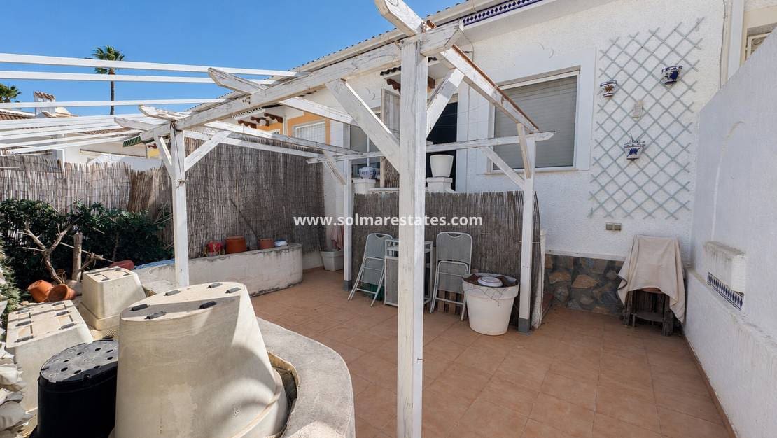 2 soveværelse Bungalow til salg i Pueblo Bravo - € 159.900 (Ref: 10085222)