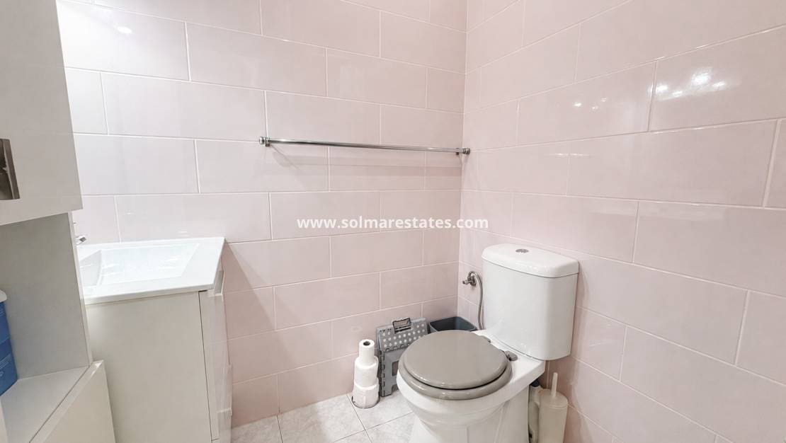 2 soveværelse Bungalow til salg i Pueblo Bravo - € 159.900 (Ref: 10085222)