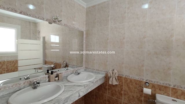 2 chambre Appartement à vendre à Cabo Roig, Orihuela avec piscine garage - 230 000 € (Ref: 10085223)