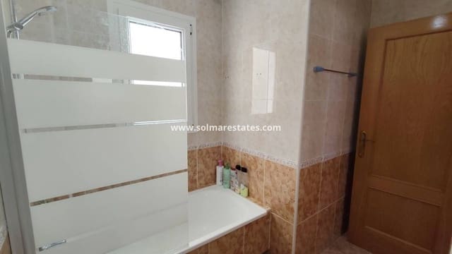 2 chambre Appartement à vendre à Cabo Roig, Orihuela avec piscine garage - 230 000 € (Ref: 10085223)