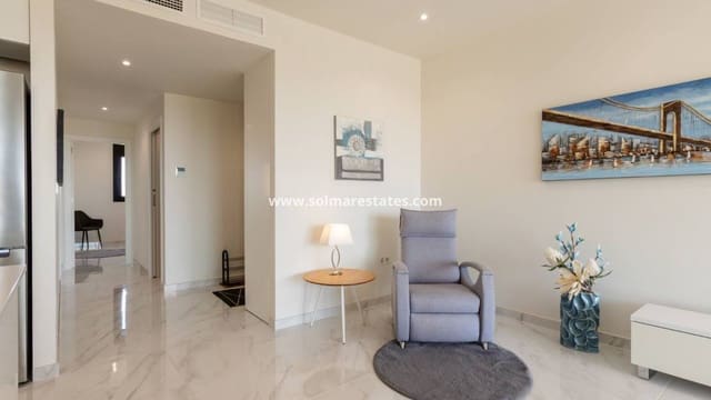 2 Zimmer Apartment zu verkaufen in Villamartin, Orihuela mit Pool Garage - 375.000 € (Ref: 10086553)