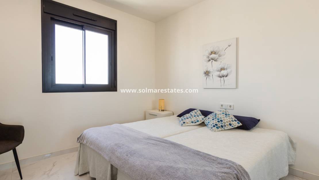 2 camera da letto Appartamento in vendita in Villamartin con piscina garage - 375.000 € (Rif: 10086553)