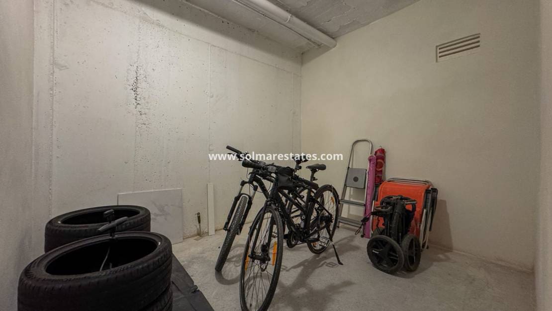 2 camera da letto Appartamento in vendita in Villamartin con piscina garage - 375.000 € (Rif: 10086553)
