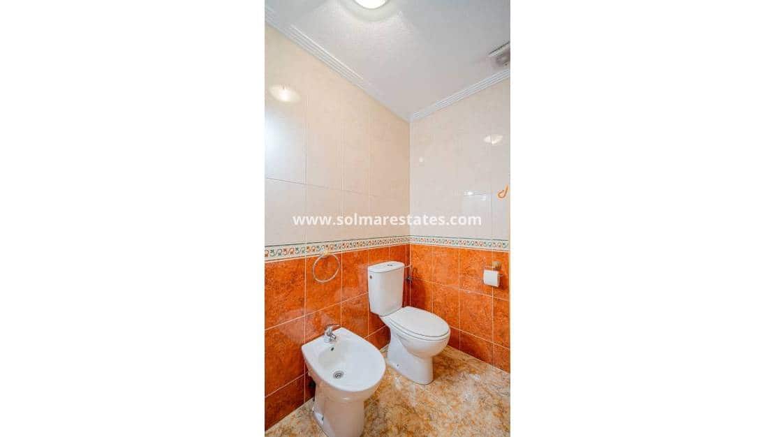 2 Zimmer Apartment zu verkaufen in Orihuela Costa mit Pool - 155.000 € (Ref: 10086723)