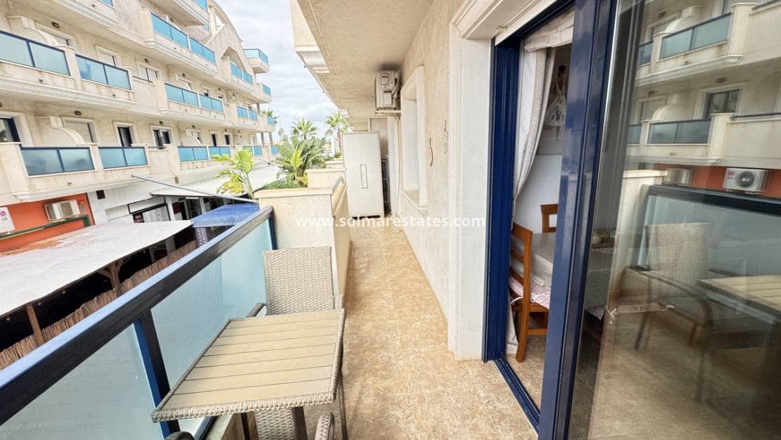 2 Zimmer Apartment zu verkaufen in Cabo Roig mit Pool Garage - 189.995 € (Ref: 10086725)