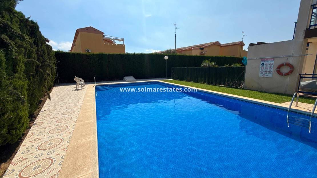 2 quarto Apartamento para venda em Cabo Roig com piscina - 249 950 € (Ref: 10086727)