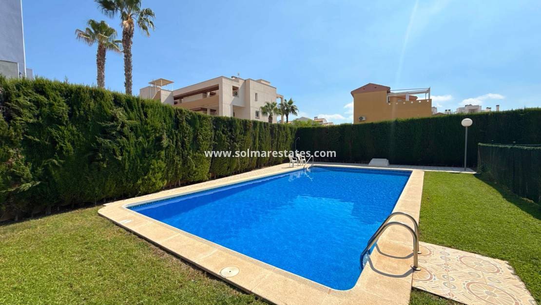 2 quarto Apartamento para venda em Cabo Roig com piscina - 249 950 € (Ref: 10086727)