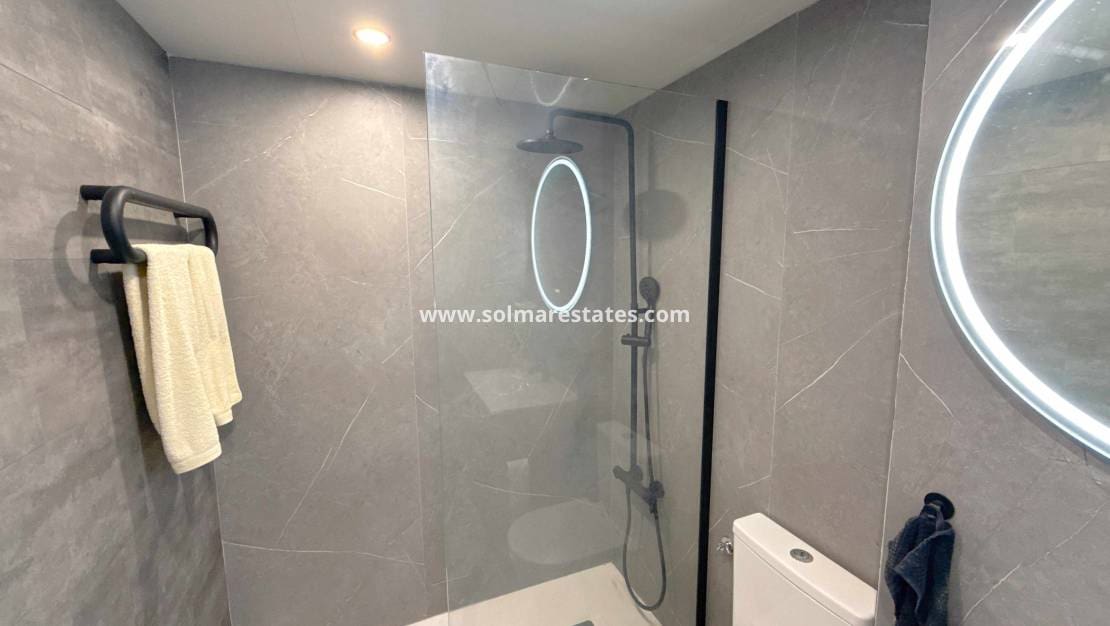 2 quarto Apartamento para venda em Cabo Roig com piscina - 249 950 € (Ref: 10086727)
