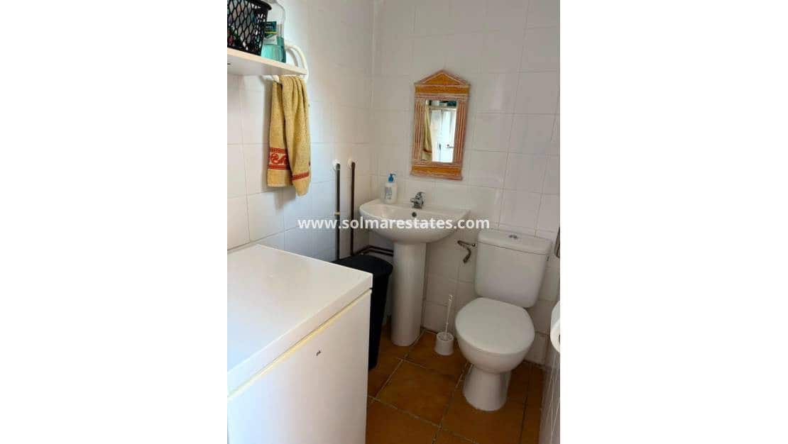 3 soveværelse Byhus til salg i Playa Flamenca med swimmingpool - € 200.000 (Ref: 10093708)