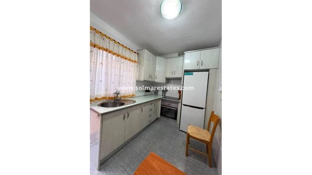 3 soveværelse Byhus til salg i Playa Flamenca, Orihuela med swimmingpool - € 200.000 (Ref: 10093708)