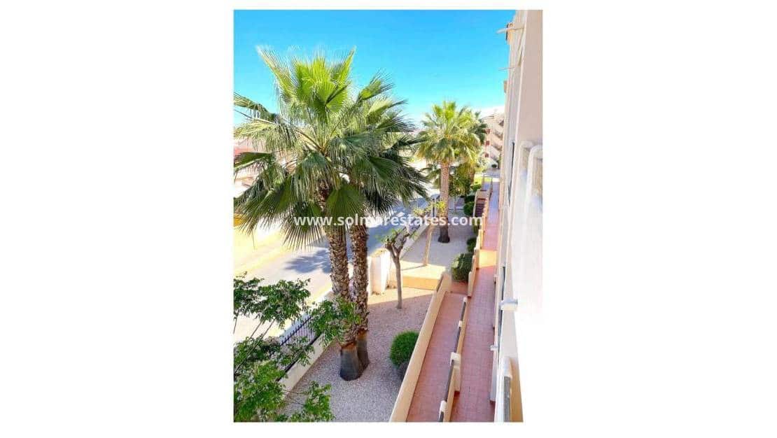 2 makuuhuone Huoneisto myytävänä paikassa Playa Flamenca mukana uima-altaan - 189 950 € (Ref: 10095018)