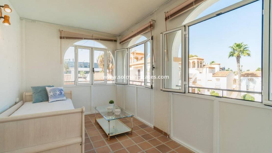 2 makuuhuone Huoneisto myytävänä paikassa Playa Flamenca mukana uima-altaan - 239 000 € (Ref: 10095464)