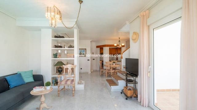 2 makuuhuone Huoneisto myytävänä paikassa Playa Flamenca, Orihuela mukana uima-altaan - 239 000 € (Ref: 10095464)