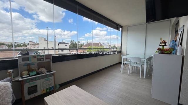 3 soveværelse Lejlighed til salg i Jacarilla med swimmingpool garage - € 165.000 (Ref: 10098614)