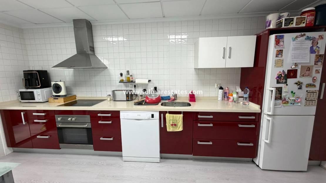 3 soveværelse Lejlighed til salg i Jacarilla med swimmingpool garage - € 165.000 (Ref: 10098614)