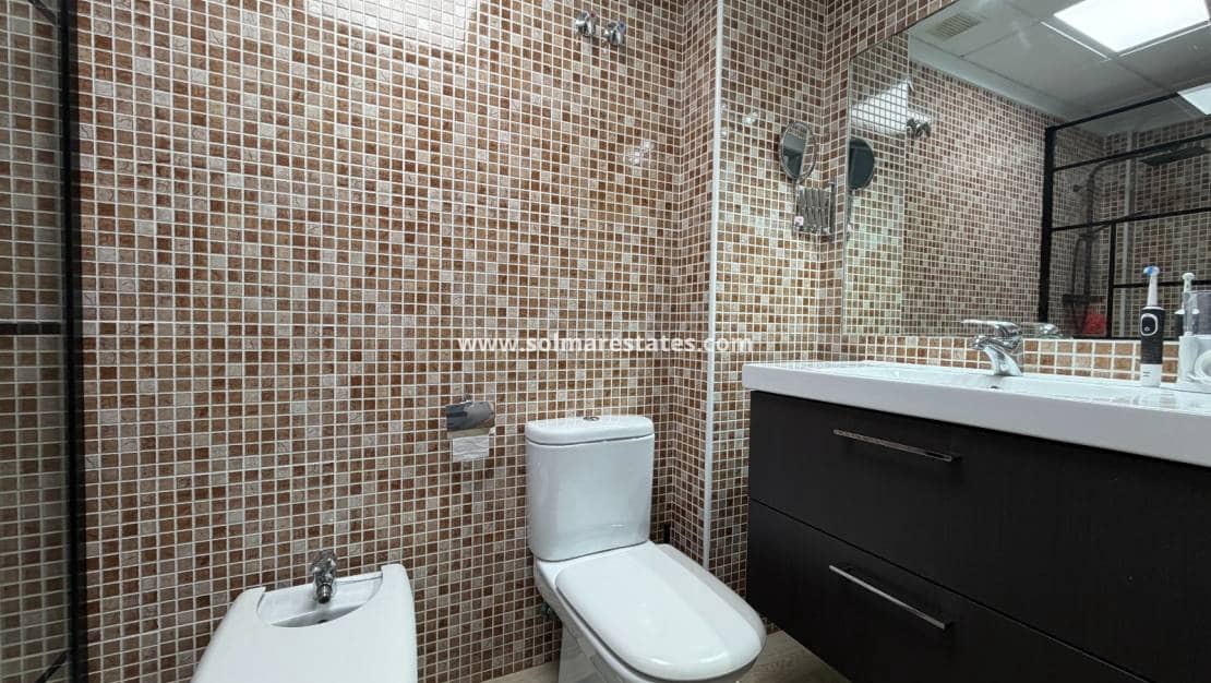 3 soveværelse Lejlighed til salg i Jacarilla med swimmingpool garage - € 165.000 (Ref: 10098614)