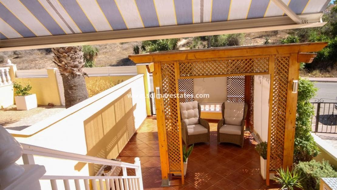 2 sypialnia Dom na sprzedaż w Orihuela Costa z basenem - 205 000 € (Ref: 10098615)