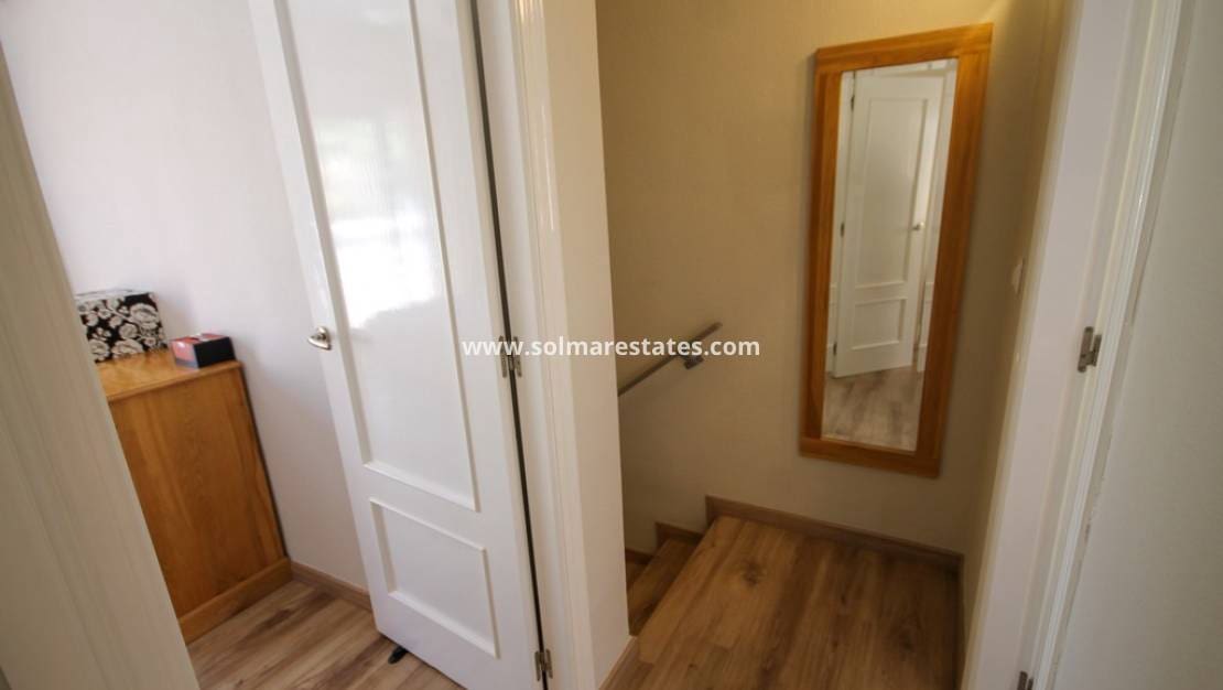 2 sypialnia Dom na sprzedaż w Orihuela Costa z basenem - 205 000 € (Ref: 10098615)
