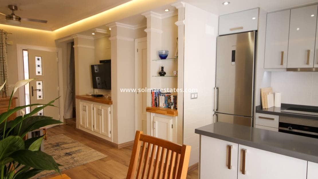 2 sypialnia Dom na sprzedaż w Orihuela Costa z basenem - 205 000 € (Ref: 10098615)