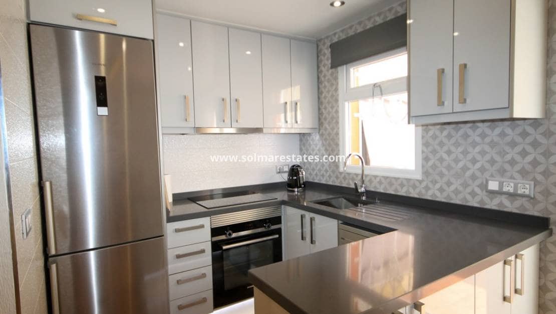 2 sypialnia Dom na sprzedaż w Orihuela Costa z basenem - 205 000 € (Ref: 10098615)