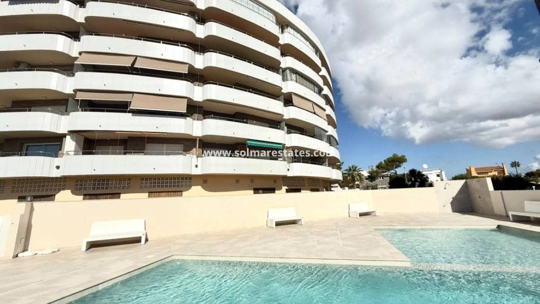 2 slaapkamer Appartement te koop in La Zenia met zwembad - € 215.000 (Ref: 10098800)