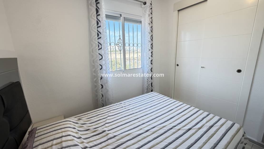 3 bedroom Apartment for sale in Cabo Roig with pool - € 199,995 (Ref: 10098953)