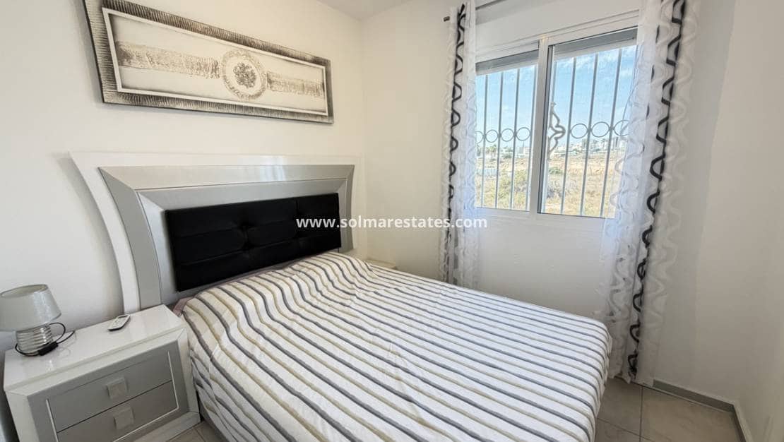 3 bedroom Apartment for sale in Cabo Roig with pool - € 199,995 (Ref: 10098953)