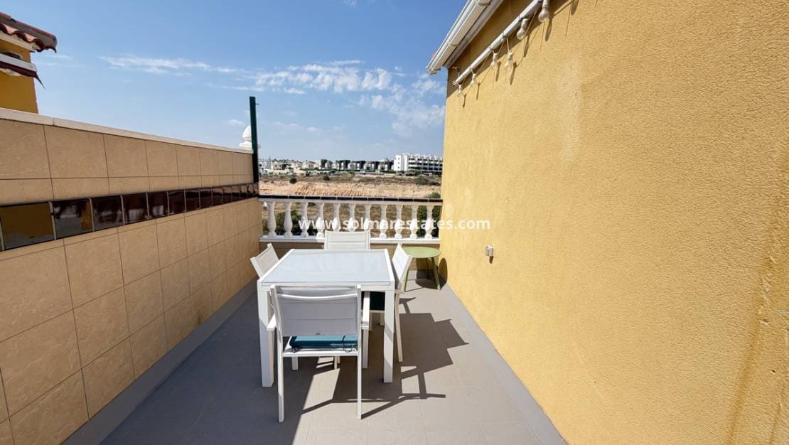 3 bedroom Apartment for sale in Cabo Roig with pool - € 199,995 (Ref: 10098953)