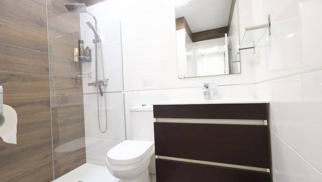 3 sovrum Bungalow till salu i La Torreta - 145 000 € (Ref: 10102853)