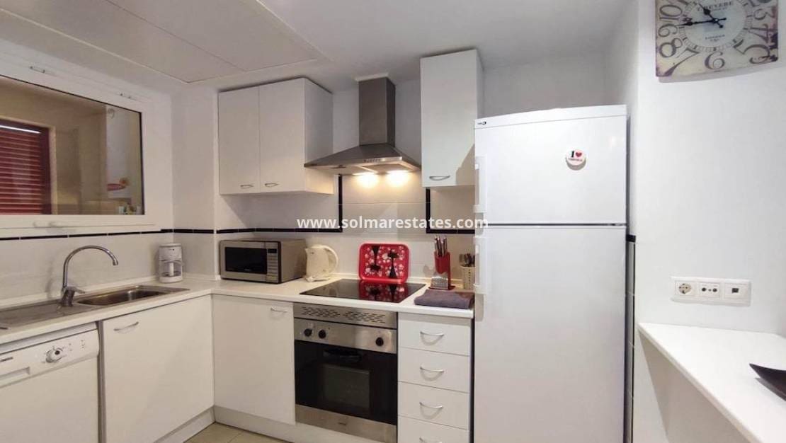 2 makuuhuone Huoneisto myytävänä paikassa Playa Flamenca mukana uima-altaan - 225 000 € (Ref: 10103518)