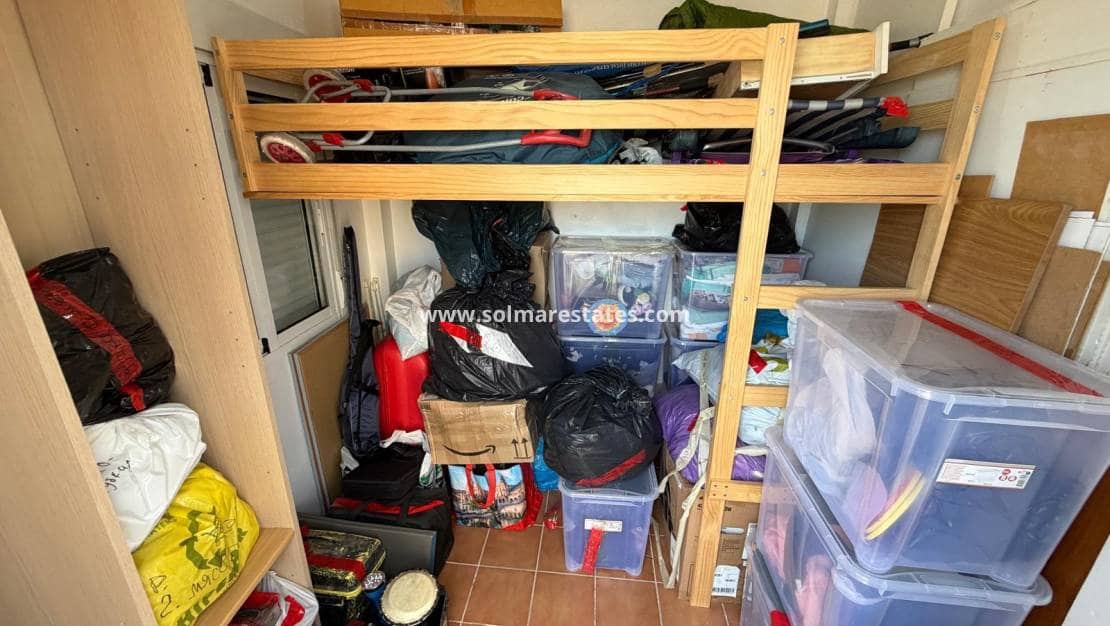 3 quarto Moradia para venda em Villamartin com piscina - 369 000 € (Ref: 10104285)