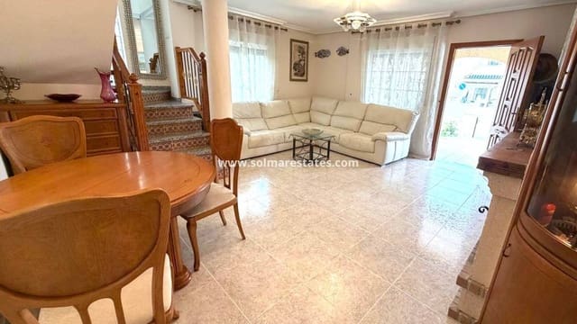 3 quarto Moradia para venda em Villamartin, Orihuela com piscina - 369 000 € (Ref: 10104285)