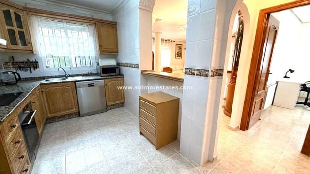 3 quarto Moradia para venda em Villamartin, Orihuela com piscina - 369 000 € (Ref: 10104285)