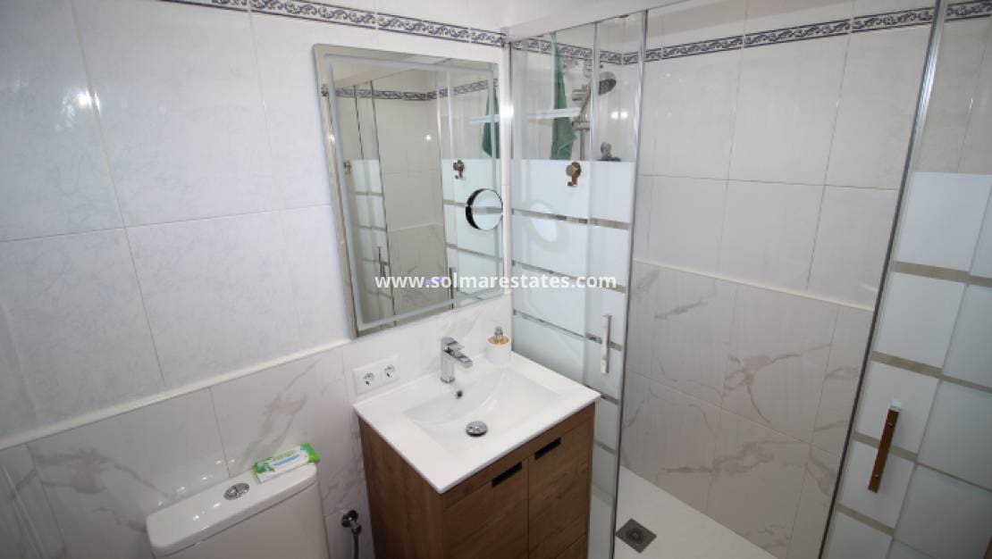 2 sovrum Lägenhet till salu i Cabo Roig med pool - 169 000 € (Ref: 10104287)