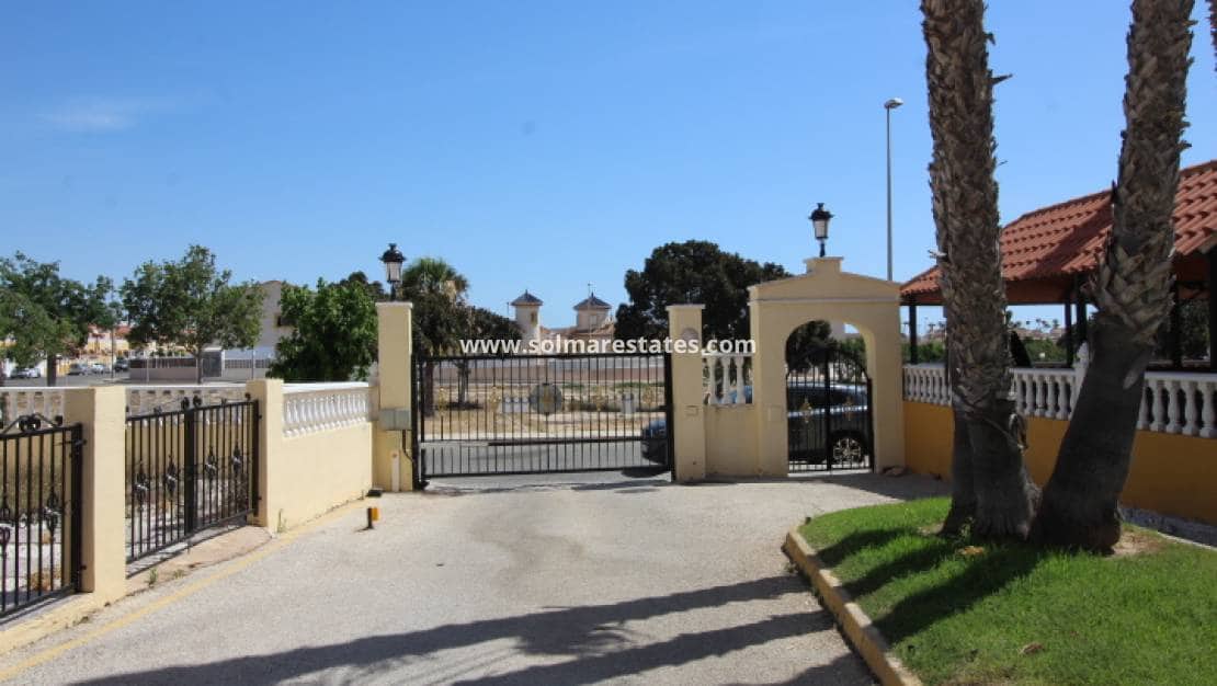 2 sovrum Lägenhet till salu i Cabo Roig med pool - 169 000 € (Ref: 10104287)