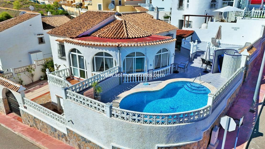 4 sovrum Villa till salu i Villamartin med pool garage - 379 995 € (Ref: 10111852)