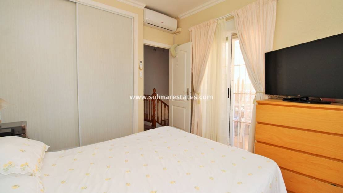 3 camera da letto Villa in vendita in Playa Flamenca con piscina garage - 259.950 € (Rif: 10111853)