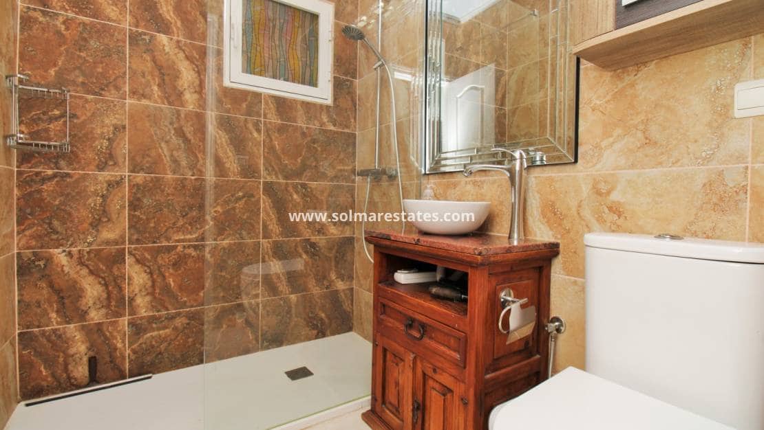 3 camera da letto Villa in vendita in Playa Flamenca con piscina garage - 259.950 € (Rif: 10111853)