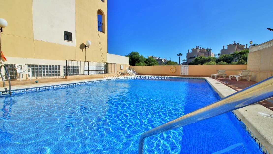 3 camera da letto Villa in vendita in Playa Flamenca con piscina garage - 259.950 € (Rif: 10111853)