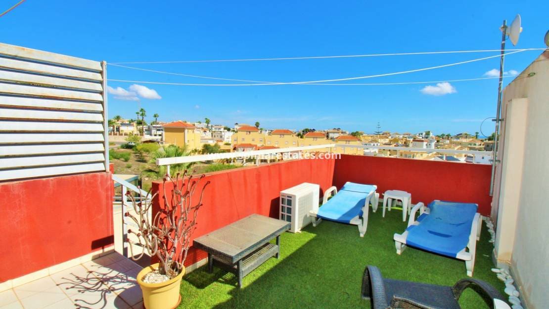 3 sovrum Radhus till salu i Villamartin med pool garage - 199 950 € (Ref: 10111854)