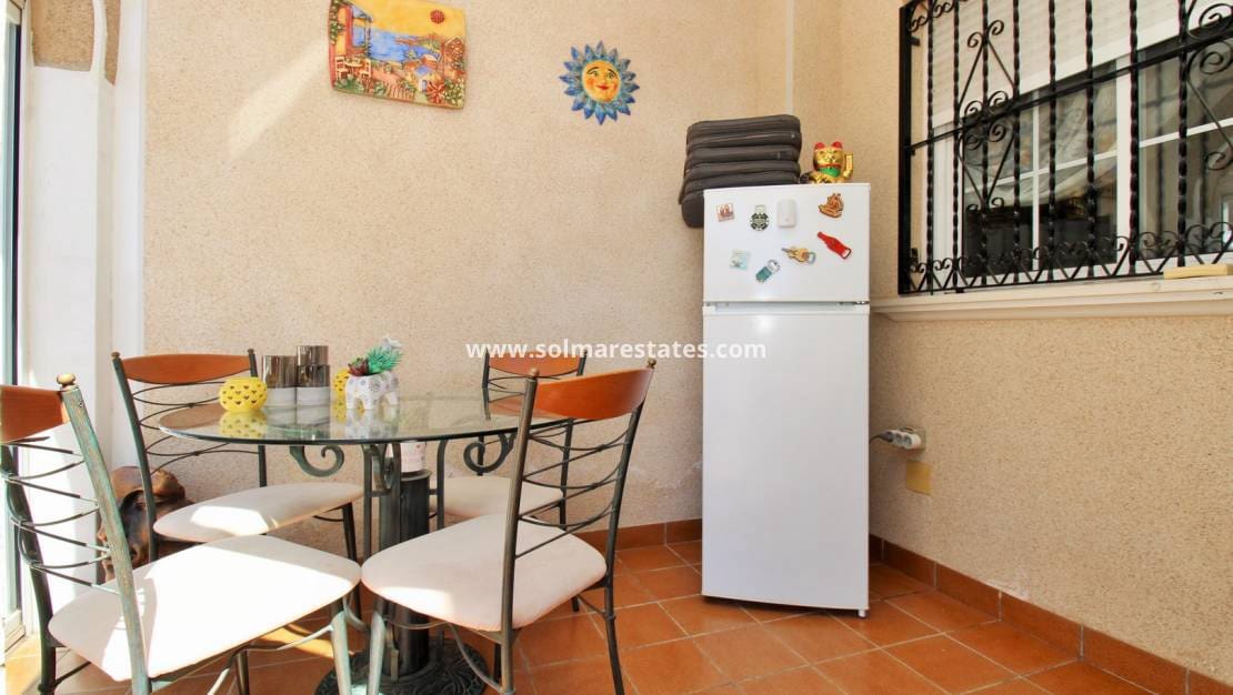 3 Zimmer Reihenhaus zu verkaufen in Villamartin mit Pool Garage - 229.950 € (Ref: 10111855)