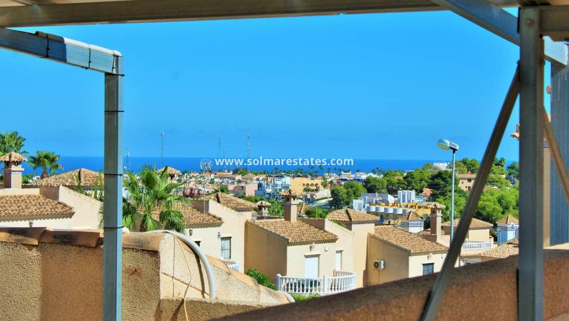 3 Zimmer Reihenhaus zu verkaufen in Villamartin mit Pool Garage - 229.950 € (Ref: 10111855)