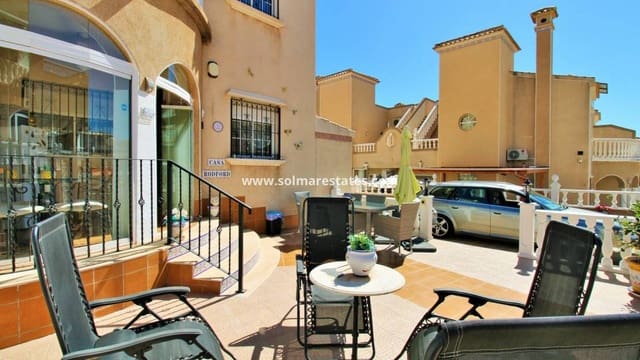 3 Zimmer Reihenhaus zu verkaufen in Villamartin, Orihuela mit Pool Garage - 229.950 € (Ref: 10111855)