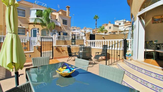 3 Zimmer Reihenhaus zu verkaufen in Villamartin, Orihuela mit Pool Garage - 229.950 € (Ref: 10111855)