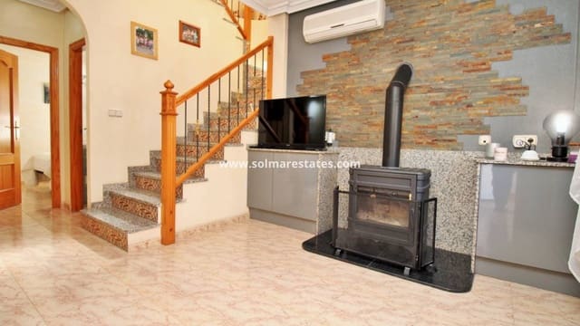 3 Zimmer Reihenhaus zu verkaufen in Villamartin, Orihuela mit Pool Garage - 229.950 € (Ref: 10111855)